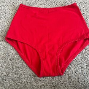 ARQ size L high rise, CHERRY RED